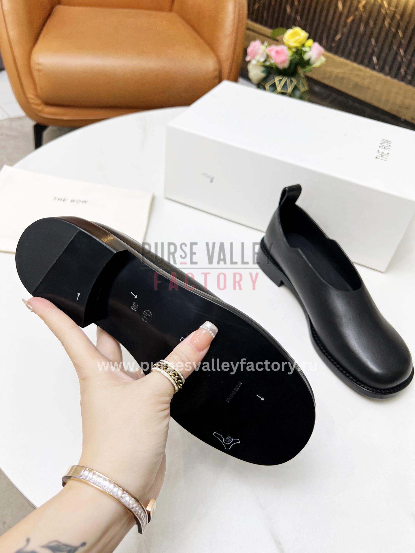 PVF_140923_THE_ROW_-loafers_and_ballerinas-2-4