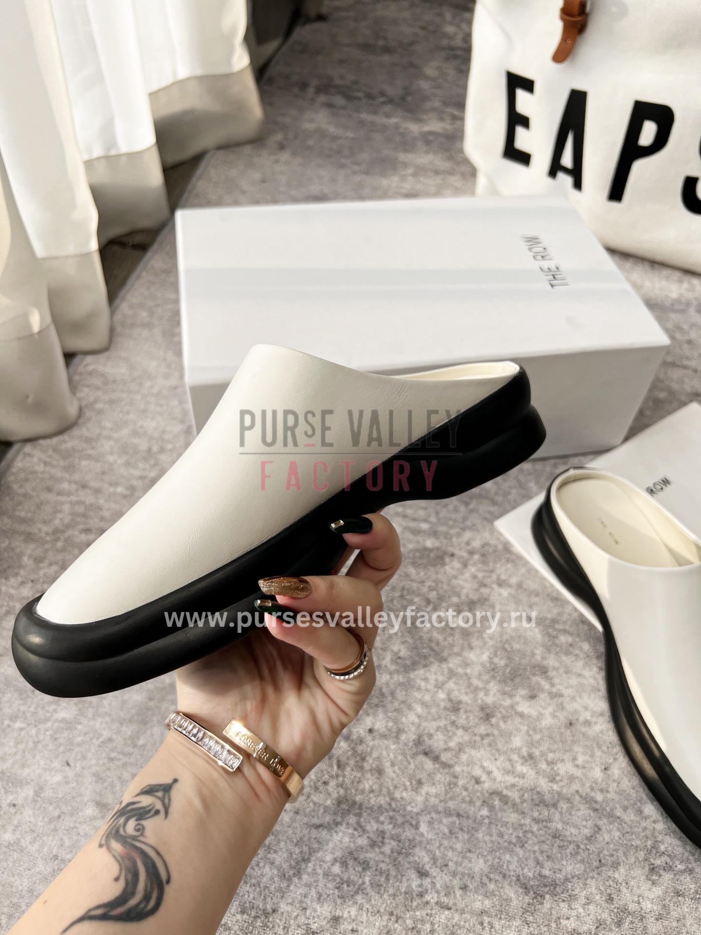 PVF_140923_THE_ROW_-mules_and_slides-1-5