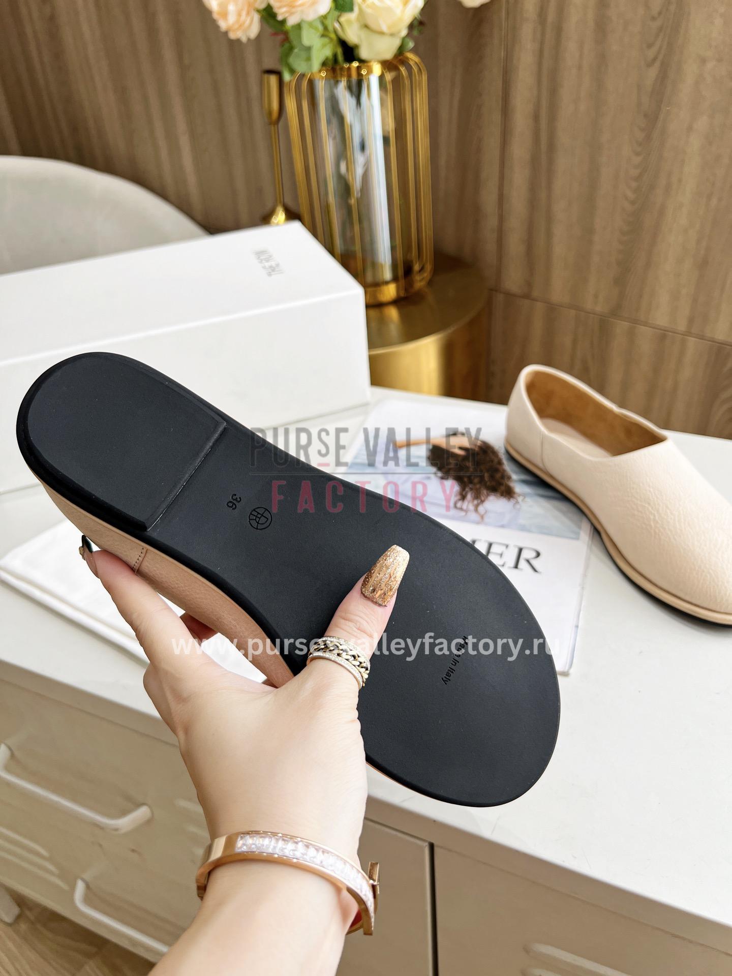 PVF_140923_THE_ROW_-mules_and_slides-5-8